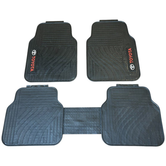 Juego de Alfombras Toyota para autos en goma